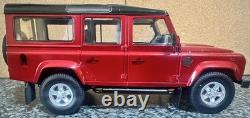 118 LAND ROVER Defender 110 1/18 4x4 Off Road Jeep RED