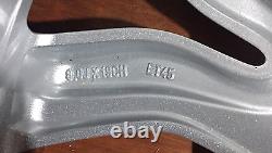 Discovery Sport L550 19 Silver Alloy Wheel Style 521 8Jx19CH Off 45