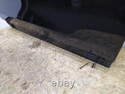 Discovery Sport door right off side front in 820 black damaged Mk1 L550 2016