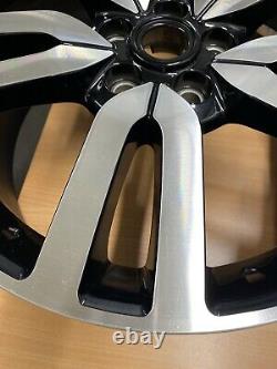 Genuine Land Rover Discovery 4 20 inch Diamond turned alloy wheel LR023736