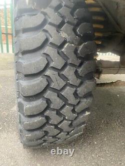 LAND ROVER DISCOVERY DEFENDER 300 TDI X4 Alloys And Off Road Tyres