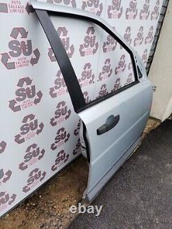 LAND ROVER FREELANDER 2 06-14 o/s off driver right front door silver