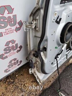 LAND ROVER FREELANDER 2 06-14 o/s off driver right front door silver
