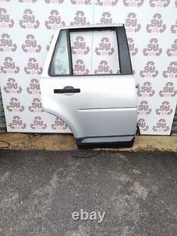 LAND ROVER FREELANDER 2 06-14 o/s off driver right rear door silver