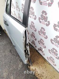 LAND ROVER FREELANDER 2 06-14 o/s off driver right rear door silver