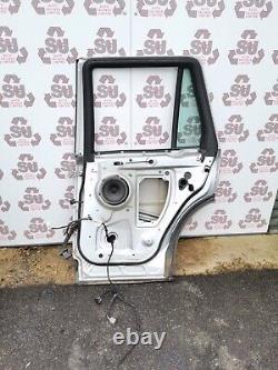 LAND ROVER FREELANDER 2 06-14 o/s off driver right rear door silver