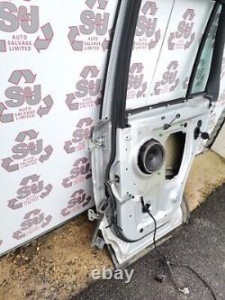 LAND ROVER FREELANDER 2 06-14 o/s off driver right rear door silver