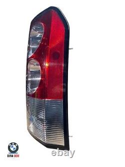 Land Rover Discovery 4 L319 Rear Tail Light Drivers Right Off Side