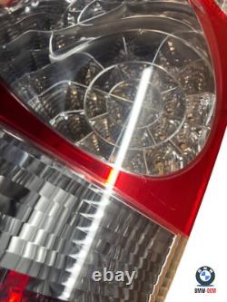 Land Rover Discovery 4 L319 Rear Tail Light Drivers Right Off Side