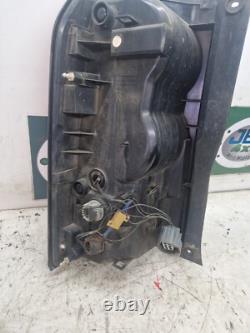 Land Rover Discovery 4 Off Side Rear Light