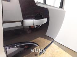 Land Rover Discovery door right off side rear in black L319 LR3 2009
