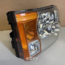 Land Rover Discovery headlight Xenon XBC500102 right off side LR3 2006