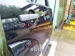 Land Rover Discovery right off side rear door in 820 black LR4 2011