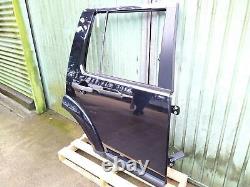 Land Rover Discovery right off side rear door in 820 black LR4 2011