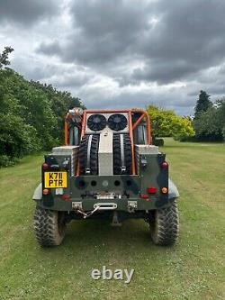 Land rover defender 90 off road