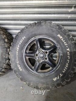 Land rover discovery 2 wheels bf goodrich mud tyres off road