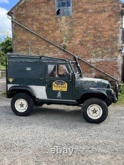 Landrover Lightweight Hybrid 4x4 classic off-roader