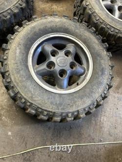 Landrover discovery 1 Off Road Wheels 235/85/r16 Special Track 2 Tyres