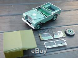 Minichamps 118'48 Land Rover SWB Green Detailed Toy Model Car Off Road 4x4 R01