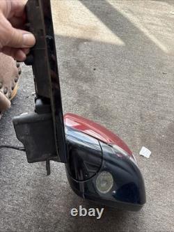 N/s/f Door Mirror Off A Landrover Discovery 2016