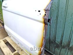 Range Rover Evoque door right off side front L538 4 door FOR REPAIR 2011 2018