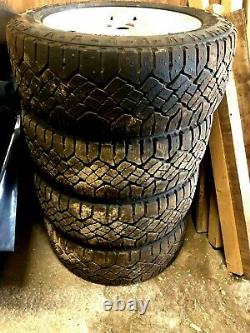 Set of Four Land Rover Discovery 4 Wheels with Wrangler Duratrac Off-road Tyres