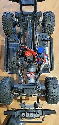 Traxxas Trx-4 Land Rover Defender boxed withlink used once! New condition