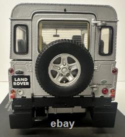 118 LAND ROVER Defender 90 SWB 1/18 4x4 Tout Terrain Jeep