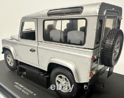 118 LAND ROVER Defender 90 SWB 1/18 4x4 Tout Terrain Jeep