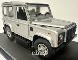 118 LAND ROVER Defender 90 SWB 1/18 4x4 Tout Terrain Jeep