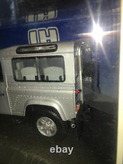 118 Land Rover Defender 90 Silver 1/18 4x4 Voiture Hors Route / Jeep
