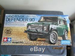 1 / 10ème Tamiya R / C Land Rover Defender 90 4wd Off Road Voir Des (58657)