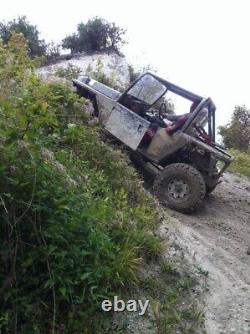 Défi de course contre-la-montre Trey-Back Challenge avec le V8 Off-Road Truck Rover
