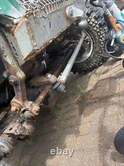 Défi de course contre-la-montre Trey-Back Challenge avec le V8 Off-Road Truck Rover