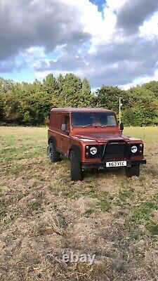 Land Rover Defender 110 Commercial TD5 Utilitaire 4x4 Tout-Terrain Orange 2001