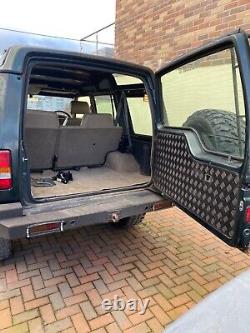 Land Rover Discovery 1 4.0L V8 Essence/ Tout-terrain
