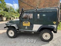 Land Rover léger hybride 4x4 tout-terrain classique