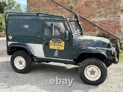 Land Rover léger hybride 4x4 tout-terrain classique