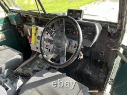 Land Rover léger hybride 4x4 tout-terrain classique