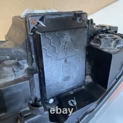 Phare Xenon XBC500102 côté droit Land Rover Discovery LR3 2006