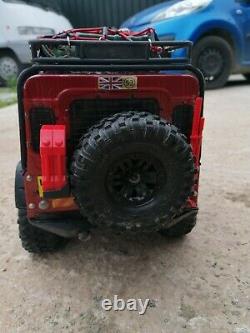 Traxxas Trx4 1/10 Trail Crawler Land Rover Defender Radio Controlled Car Red