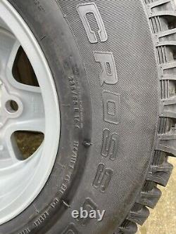 Véritable Land Rover Defender Spare Boost Alloy Wheel Tyre 235 85 R16 Nouveau Décollage
