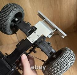 Voiture RC tout terrain Land Rover Axial Tamiya personnalisée jamais utilisée